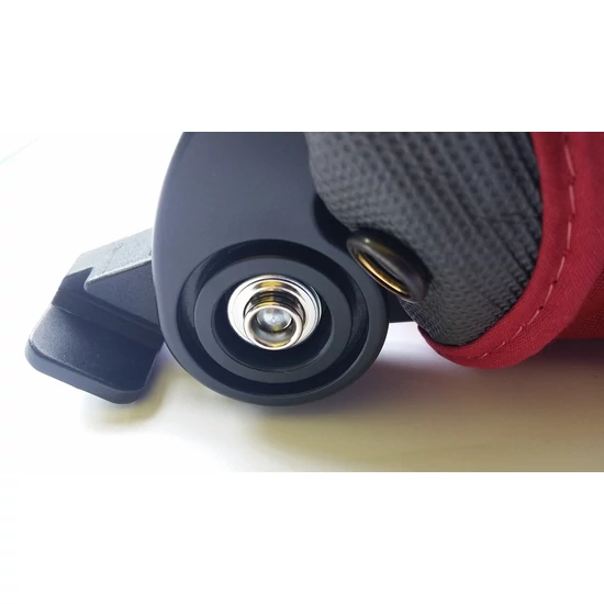 Pliko P3 Compact Four/Hood Geranium kupola